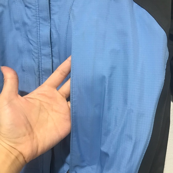 Mountain Hardwear Hooded Waterproof Shell - Picture 6 of 8